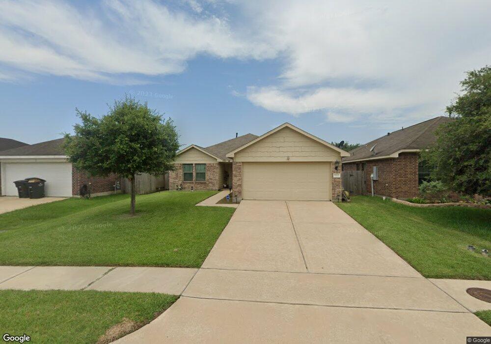 5215 Mcgrath Dr, Alvin, TX 77511 - photo 1
