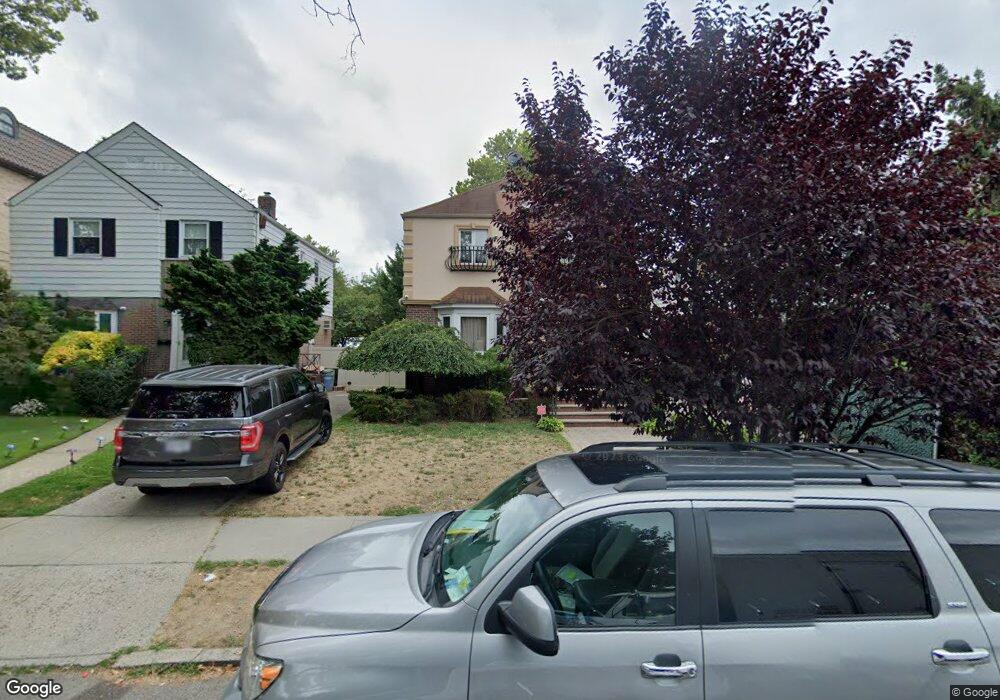 18220 80th Dr, Jamaica, NY 11432 - photo 1