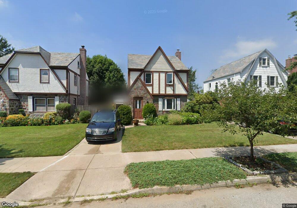 8626 248th St, Bellerose, NY 11426 - photo 1