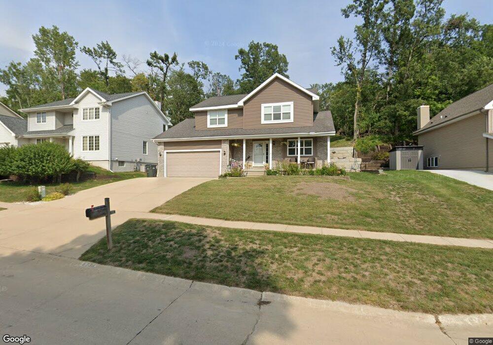 3734 Riverside Dr NE, Cedar Rapids, IA 52411 - photo 1