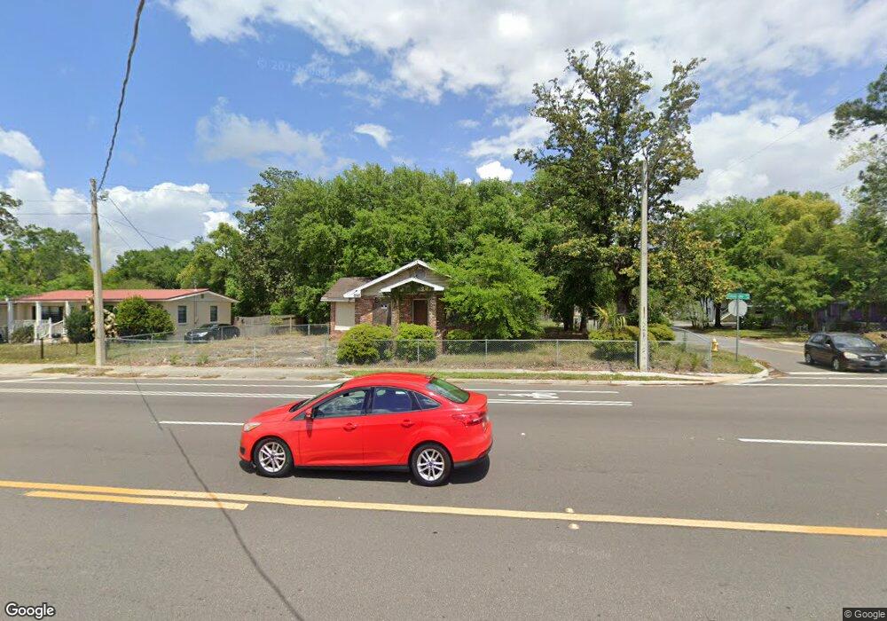 5747 Timuquana Rd, Jacksonville, FL 32210 - photo 1