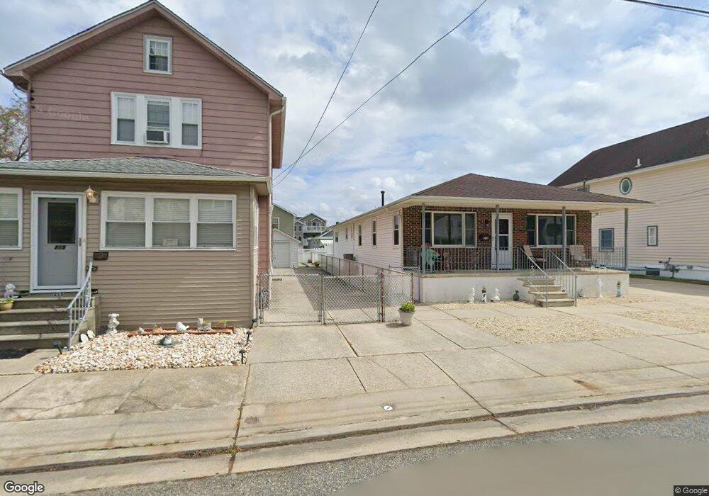 215 W Morning Glory Rd, Wildwood, NJ 08260 - photo 1