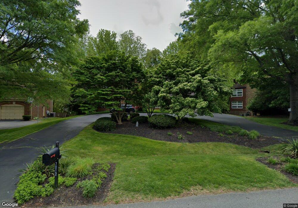 7812 Lonesome Pine Ln, Bethesda, MD 20817 - photo 1