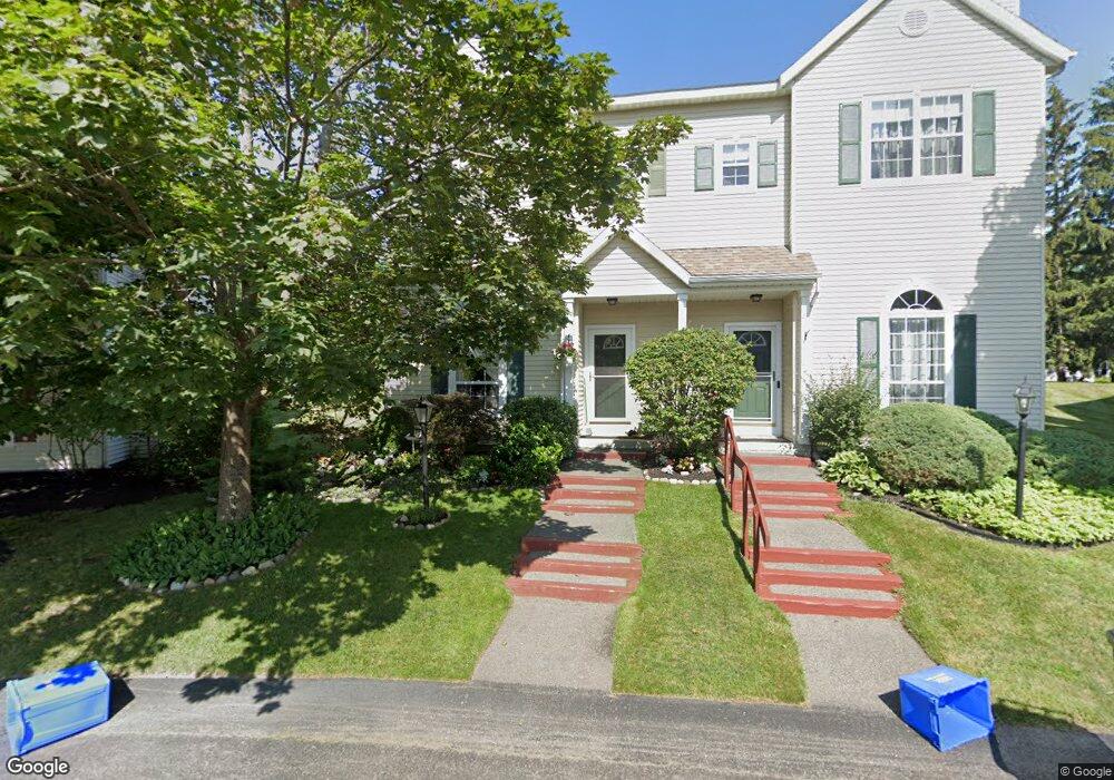 19 Stratton Cir, Troy, NY 12182 - photo 1