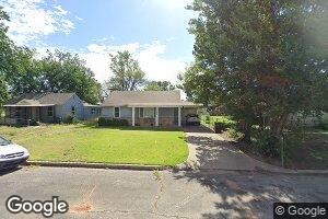 316 S Krouth St, Mooreland, OK 73852