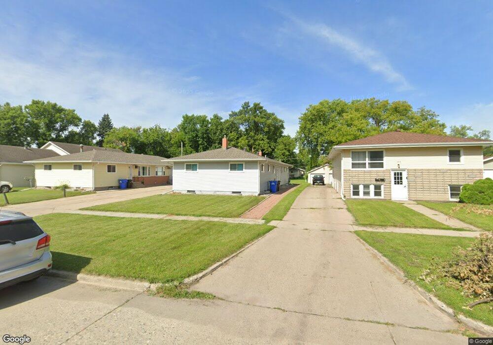 1317 14th St S, Fargo, ND 58103 - photo 1
