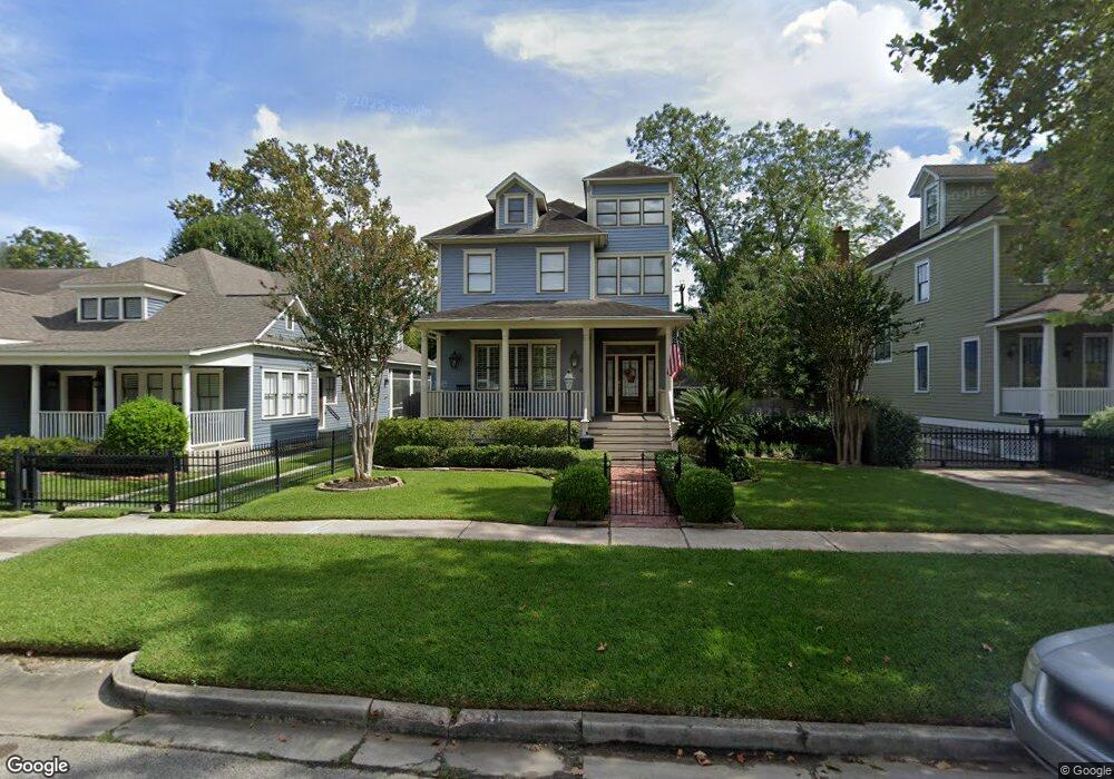 922 Harvard St, Houston, TX 77008 - photo 1