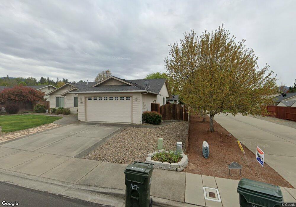 961 SW Princeton Place, Grants Pass, OR 97527 - photo 1