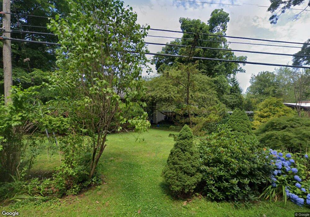 169 Duncaster Rd, Bloomfield, CT 06002 - photo 1