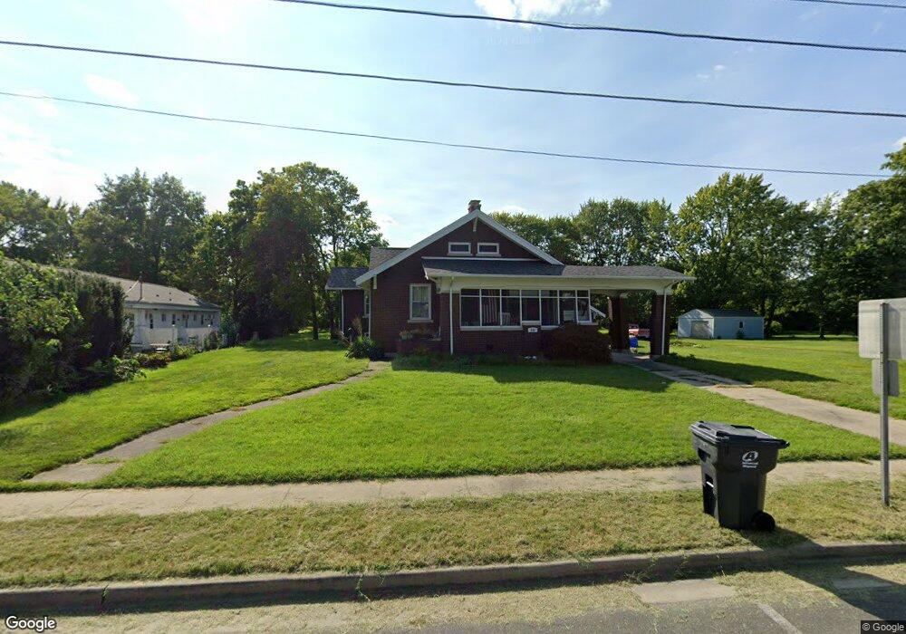 608 N Parke St unit 1, Tuscola, IL 61953 - photo 1