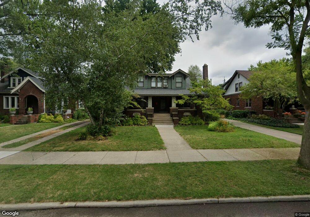 870 Barrington Rd, Grosse Pointe Park, MI 48230 - photo 1