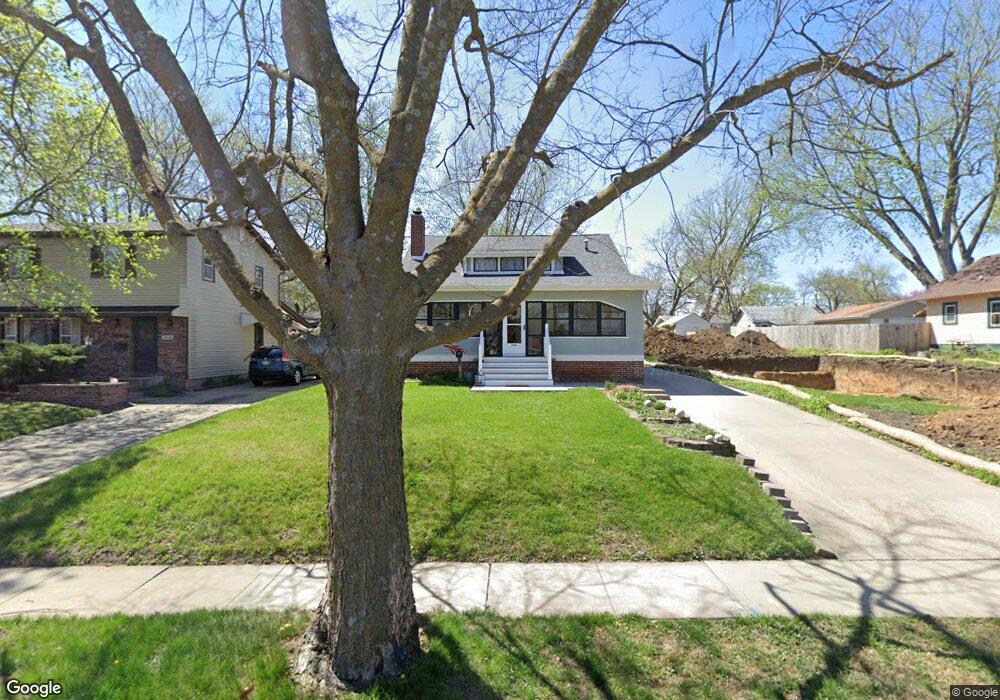 1520 43rd St, Des Moines, IA 50311 - photo 1