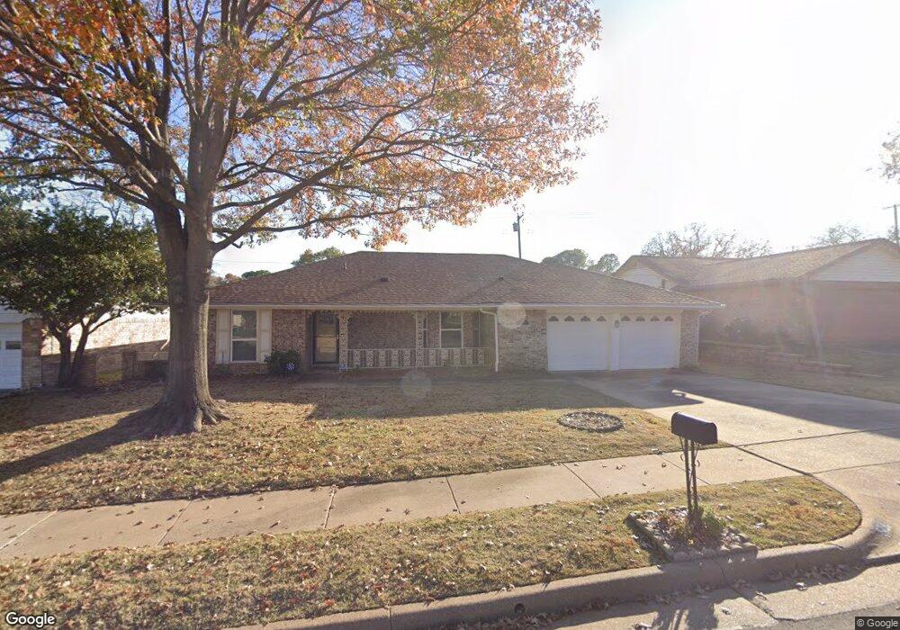 1712 Post Oak Dr, Bedford, TX 76021 - photo 1