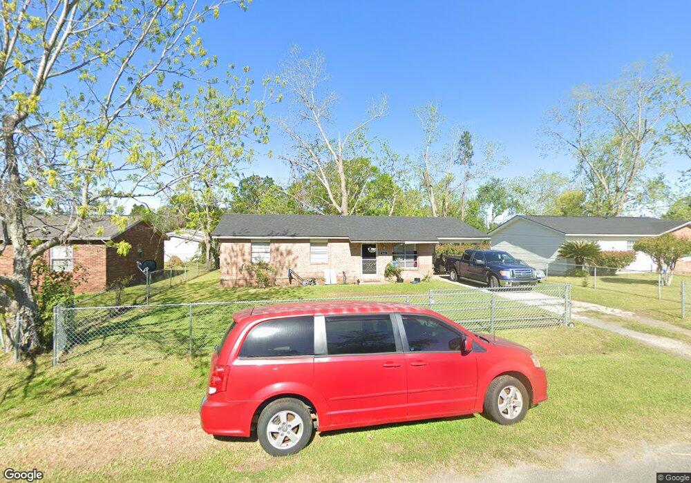 803 Beaver Cir, Douglas, GA 31533 - photo 1