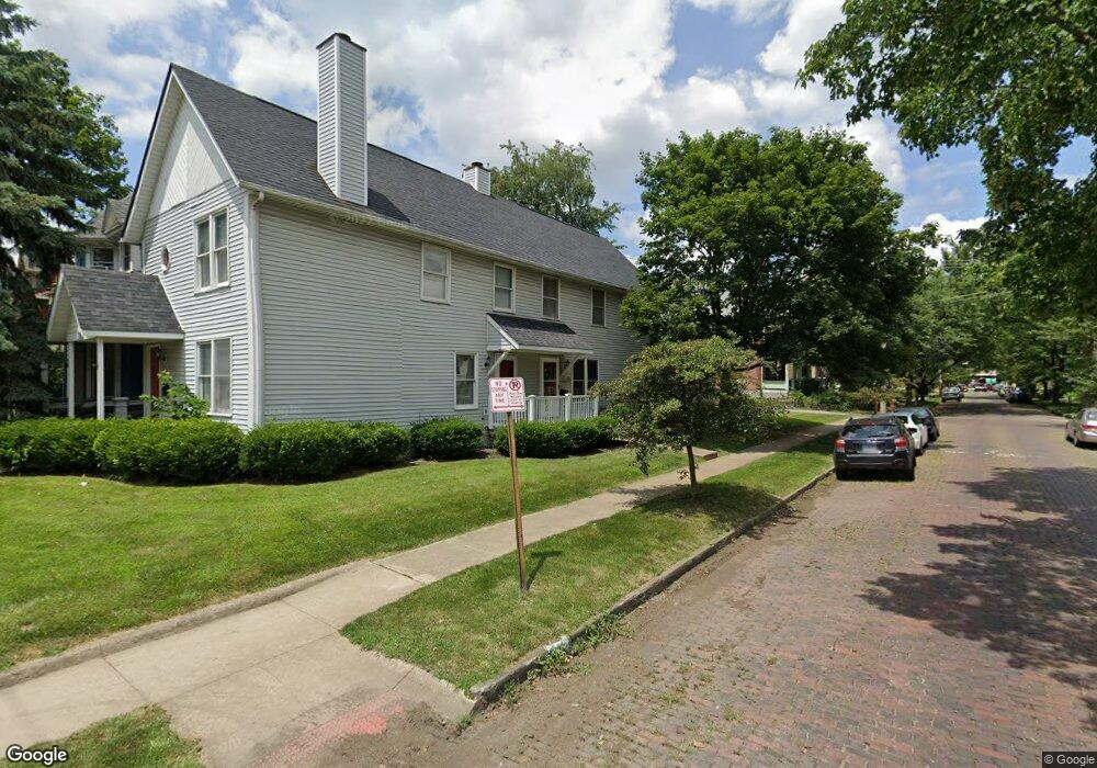 380 King Ave, Columbus, OH 43201 - photo 1