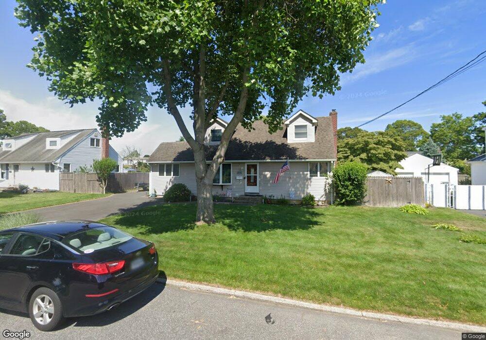 461 2nd Ave, Bayport, NY 11705 - photo 1