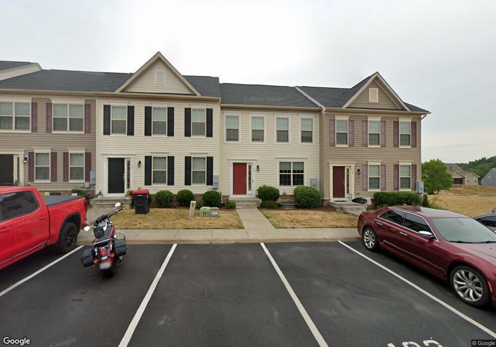 102 Niblick Square, Front Royal, VA 22630 - photo 1