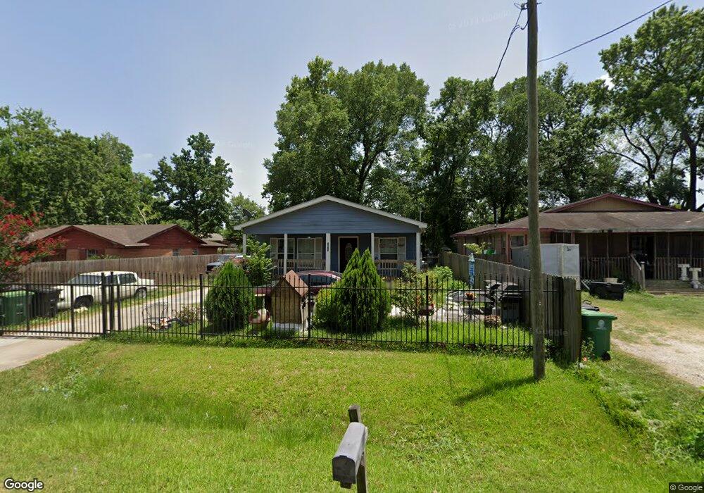 1027 Dewalt St, Houston, TX 77088 - photo 1