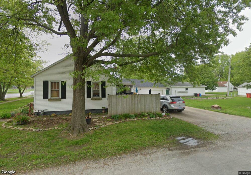 1401 S 14th St, Mattoon, IL 61938 - photo 1