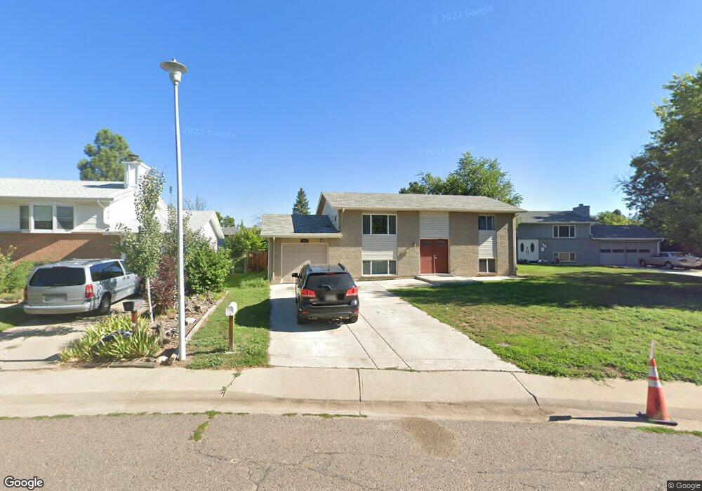 976 Nucla St, Aurora, CO 80011 - photo 1