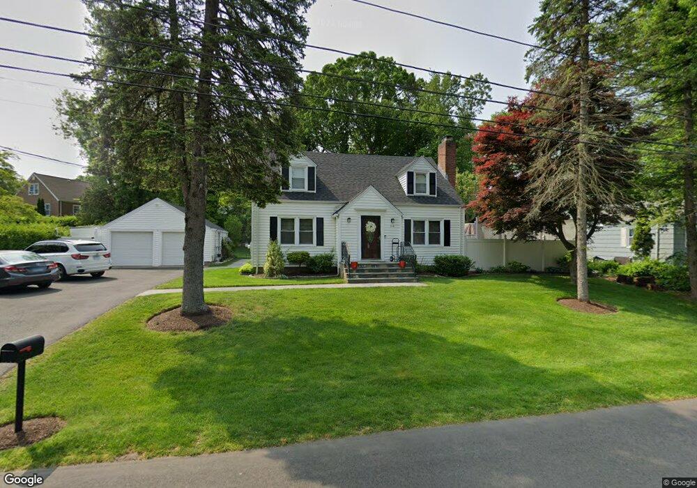 114 Intervale Rd, Bridgeport, CT 06610 - photo 1