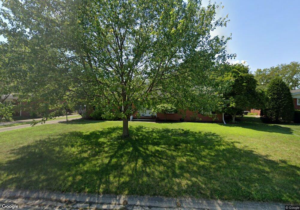 2574 Chestnut St, Columbus, IN 47201 - photo 1