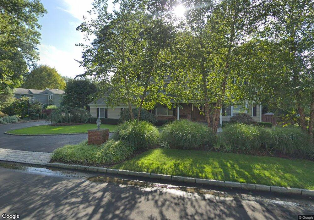 10 Baltusrol Dr, Purchase, NY 10577 - photo 1