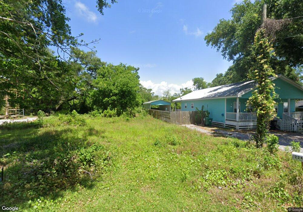 225 Sycamore St, Bay Saint Louis, MS 39520 - photo 1