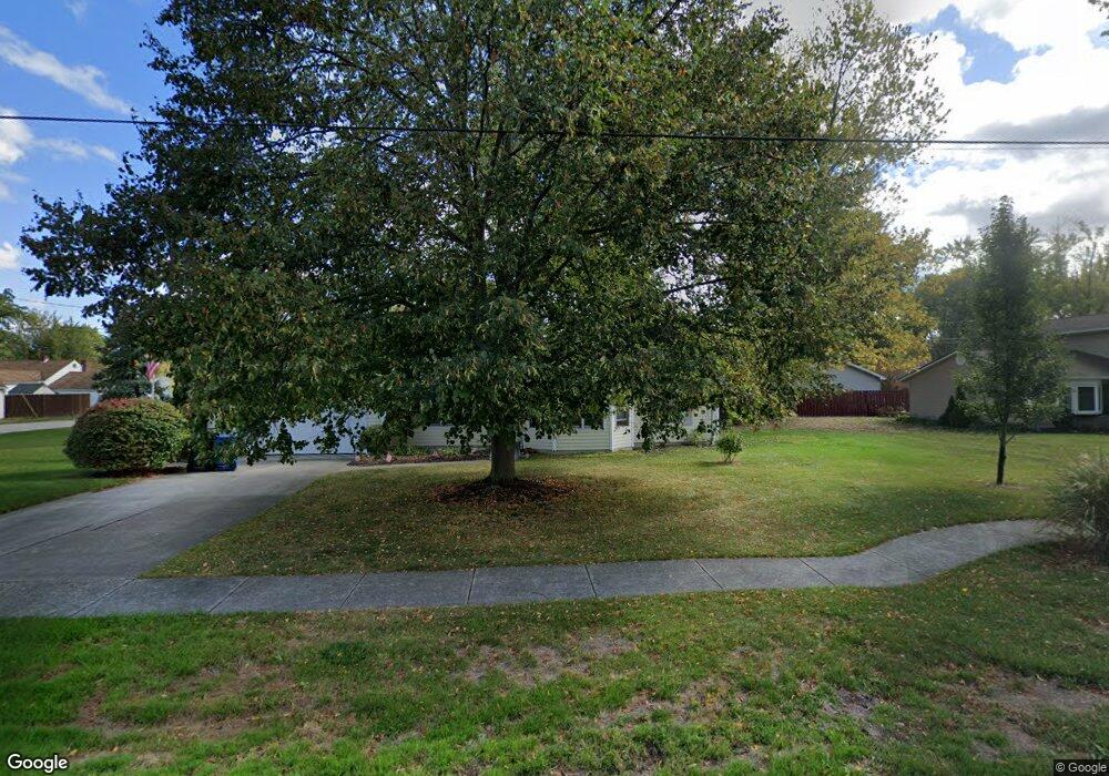 705 Sunset Ave, Sheffield Lake, OH 44054 - photo 1