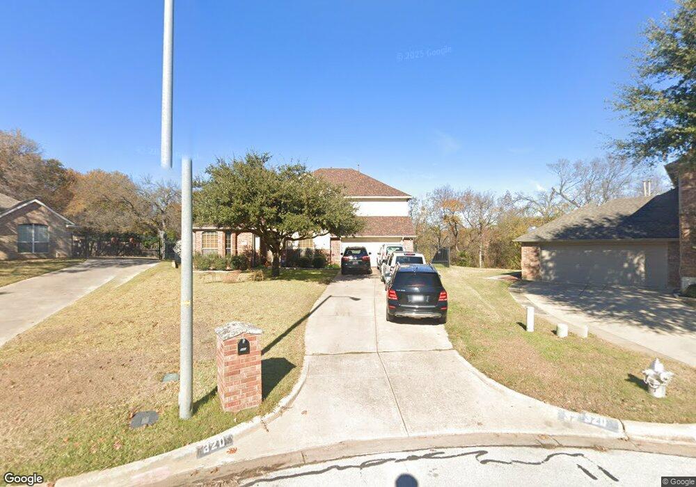 320 Frazier Dr, Hurst, TX 76053 - photo 1