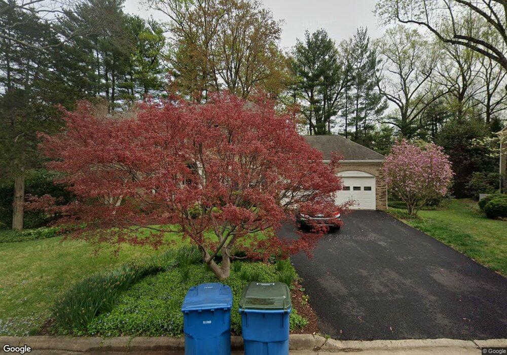 1011 Northwoods Trail, McLean, VA 22102 - photo 1