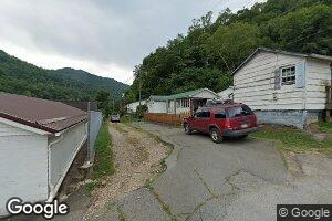 24 Promise Way, Man, WV 25635