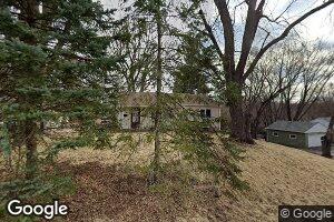 11303 Royzelle Ln, Hopkins, MN 55305