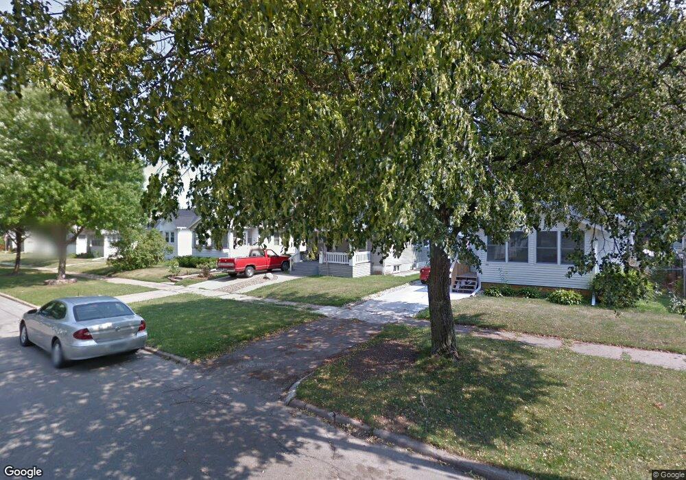 1041 G Ave NW, Cedar Rapids, IA 52405 - photo 1