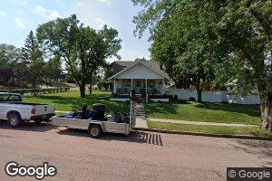 320 E Lawler Ave, Chamberlain, SD 57325