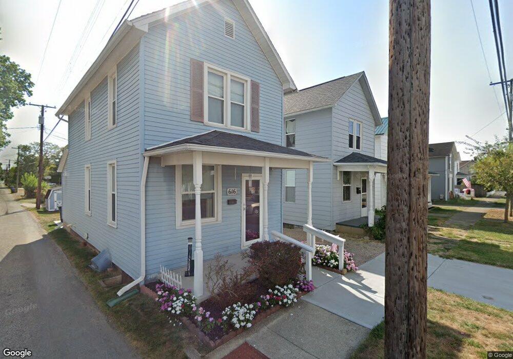 614 N Maple St, Lancaster, OH 43130 - photo 1