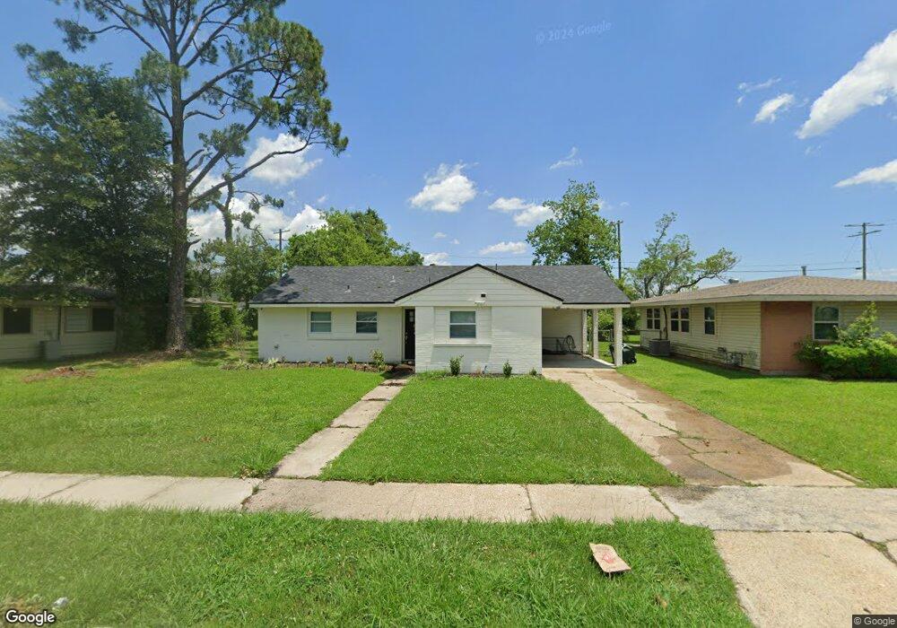 3609 E Roosevelt St, Lake Charles, LA 70607 - photo 1