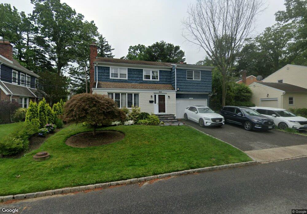 240 Schenck Ave, Great Neck, NY 11021 - photo 1
