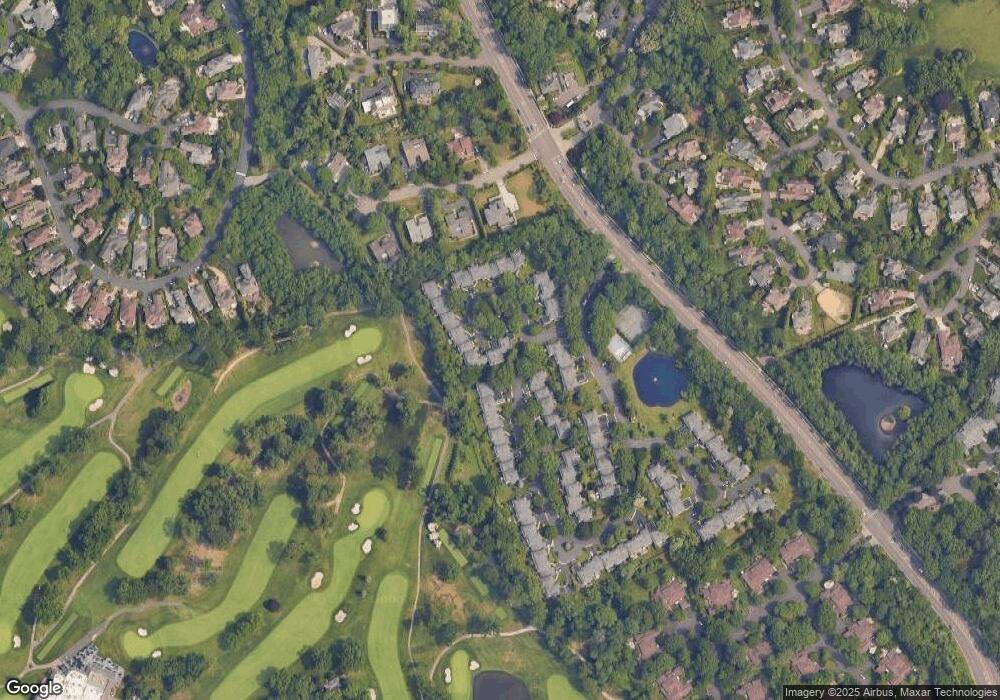 60 Fairway Cir N, Manhasset, NY 11030 - photo 1