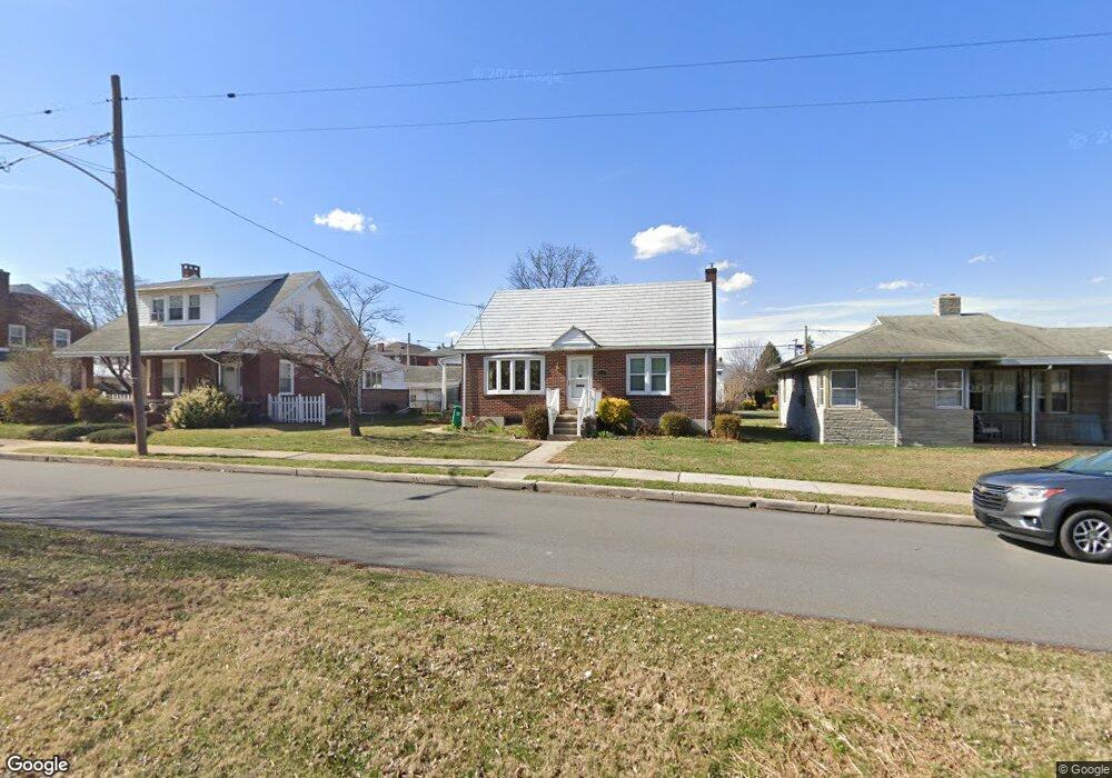 1319 Brooke Blvd, Reading, PA 19607 - photo 1