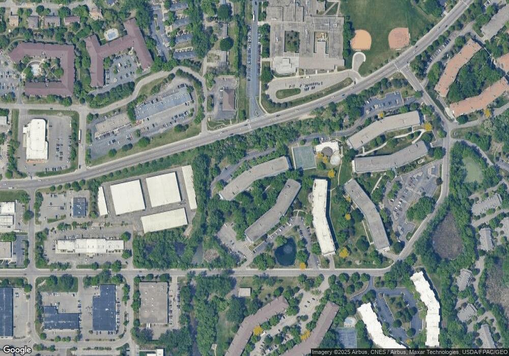 10531 Cedar Lake Rd unit 503, Hopkins, MN 55305 - photo 1