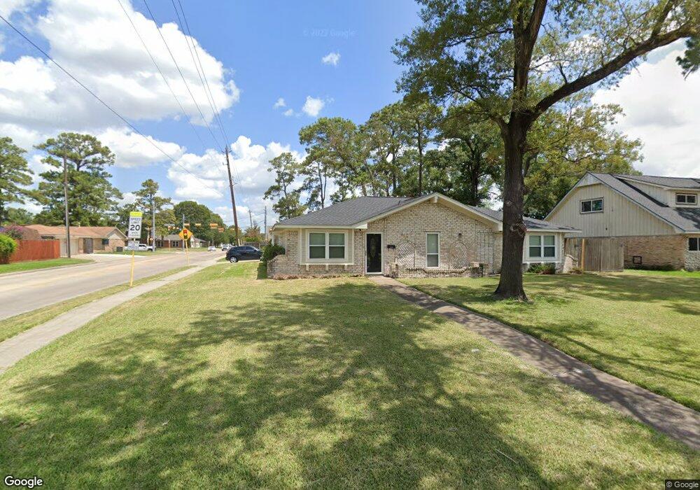 14303 Hollypark Dr, Houston, TX 77015 - photo 1