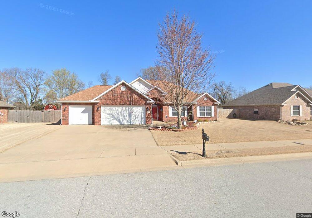808 Carter Ct, Siloam Springs, AR 72761 - photo 1