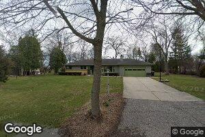 11325 Parkview Ln, Hales Corners, WI 53130