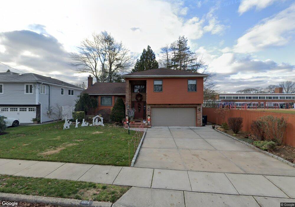 1614 Walnut Ave, Merrick, NY 11566 - photo 1