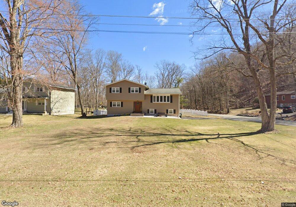 2 Adelaide Ln, Washingtonville, NY 10992 - photo 1