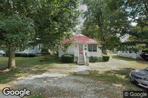 108 W Briggs Ave, Roodhouse, IL 62082