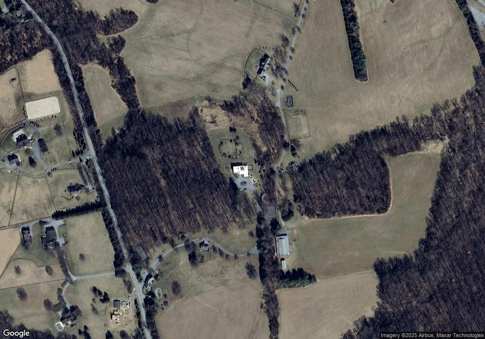 14019 Falls Rd, Cockeysville, MD 21030 - photo 1