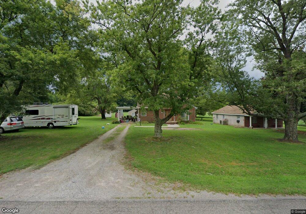 1514 Birdsong Rd, Petersburg, VA 23805 - photo 1