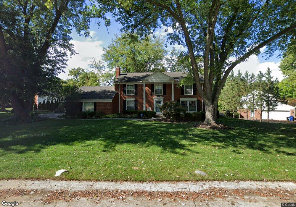 1668 Trading Post Ln, Bloomfield Hills, MI 48302 - photo 1